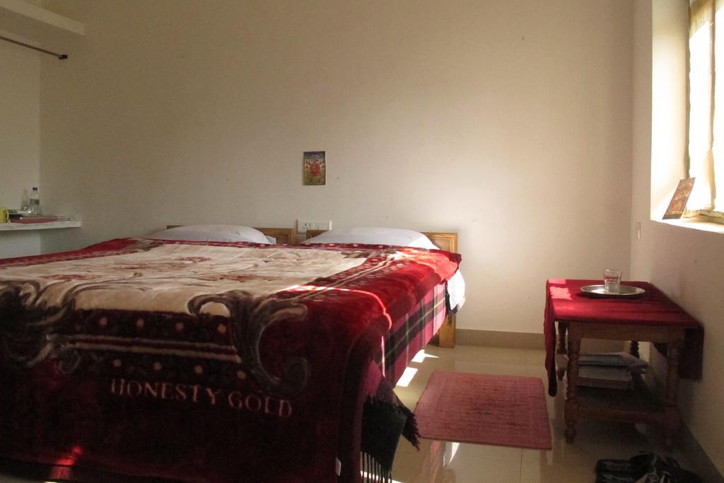 Suma Guest House ブッダガヤ 部屋 写真