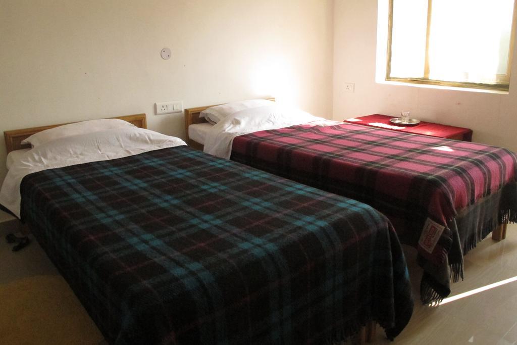 Suma Guest House ブッダガヤ 部屋 写真