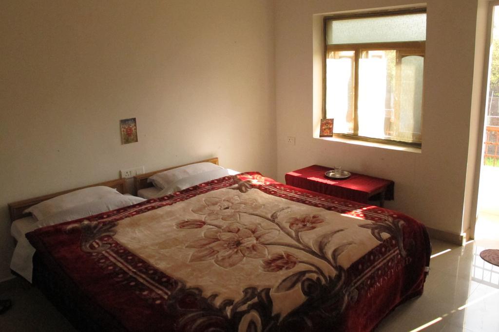 Suma Guest House ブッダガヤ 部屋 写真